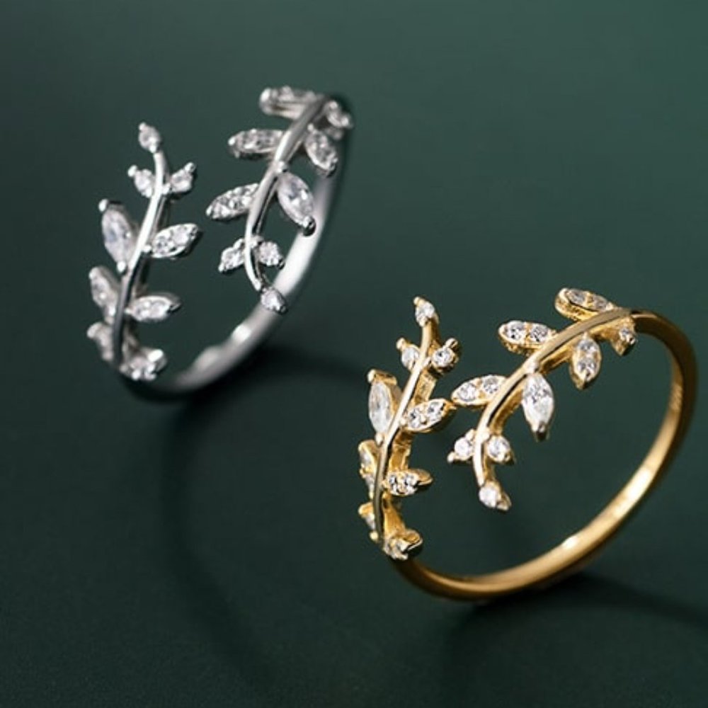 Leaf Minimalist Ring (Gold)